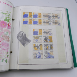 Lot massif de timbres de Monaco neufs et oblitérés en 6 albums.