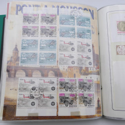 Lot massif de timbres de Monaco neufs et oblitérés en 6 albums.