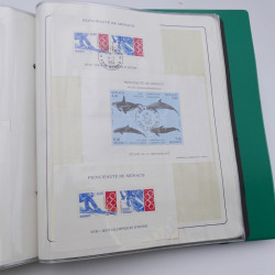 Lot massif de timbres de Monaco neufs et oblitérés en 6 albums.
