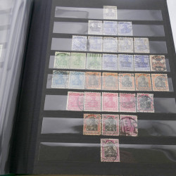 Lot massif de timbres d'Allemagne neufs et oblitérés en 6 albums.