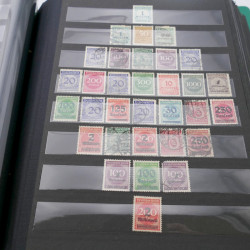 Lot massif de timbres d'Allemagne neufs et oblitérés en 6 albums.