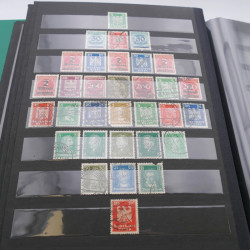 Lot massif de timbres d'Allemagne neufs et oblitérés en 6 albums.
