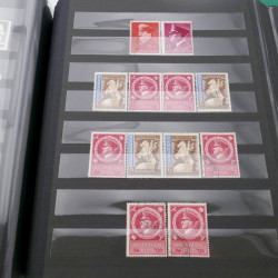 Lot massif de timbres d'Allemagne neufs et oblitérés en 6 albums.