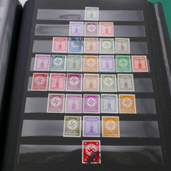 Lot massif de timbres d'Allemagne neufs et oblitérés en 6 albums.