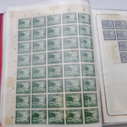 Lot massif de timbres d'Allemagne neufs et oblitérés en 6 albums.