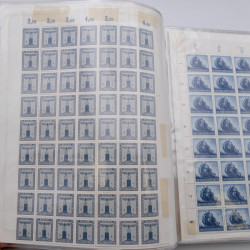 Lot massif de timbres d'Allemagne neufs et oblitérés en 6 albums.