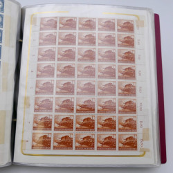 Lot massif de timbres d'Allemagne neufs et oblitérés en 6 albums.