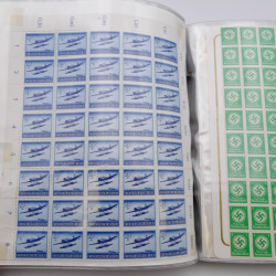 Lot massif de timbres d'Allemagne neufs et oblitérés en 6 albums.