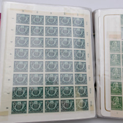 Lot massif de timbres d'Allemagne neufs et oblitérés en 6 albums.
