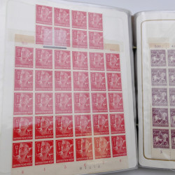 Lot massif de timbres d'Allemagne neufs et oblitérés en 6 albums.