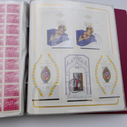 Lot massif de timbres d'Allemagne neufs et oblitérés en 6 albums.