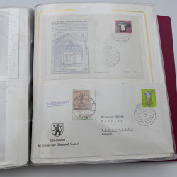 Lot massif de timbres d'Allemagne neufs et oblitérés en 6 albums.