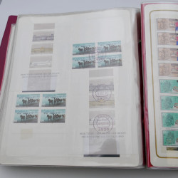 Lot massif de timbres d'Allemagne neufs et oblitérés en 6 albums.