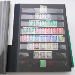 Lot massif de timbres d'Allemagne neufs et oblitérés en 6 albums.