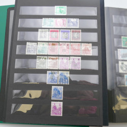 Lot massif de timbres d'Allemagne neufs et oblitérés en 6 albums.