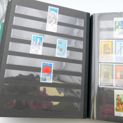 Lot massif de timbres d'Allemagne neufs et oblitérés en 6 albums.
