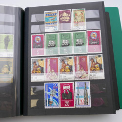 Lot massif de timbres d'Allemagne neufs et oblitérés en 6 albums.