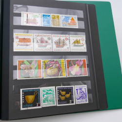 Lot massif de timbres d'Allemagne neufs et oblitérés en 6 albums.