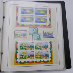 Lot massif de timbres d'Allemagne neufs et oblitérés en 6 albums.