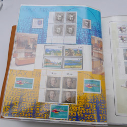 Lot massif de timbres d'Allemagne neufs et oblitérés en 6 albums.