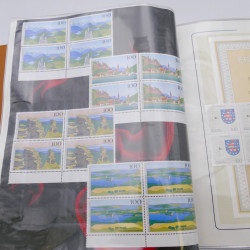 Lot massif de timbres d'Allemagne neufs et oblitérés en 6 albums.