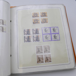 Lot massif de timbres d'Allemagne neufs et oblitérés en 6 albums.