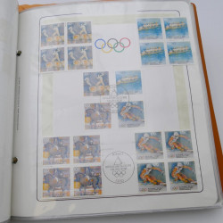 Lot massif de timbres d'Allemagne neufs et oblitérés en 6 albums.
