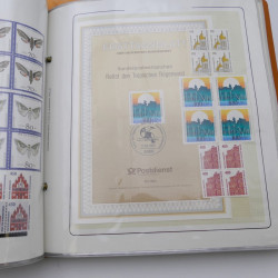 Lot massif de timbres d'Allemagne neufs et oblitérés en 6 albums.