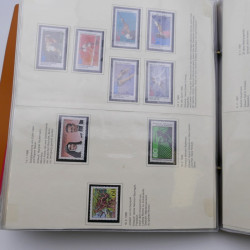 Lot massif de timbres d'Allemagne neufs et oblitérés en 6 albums.