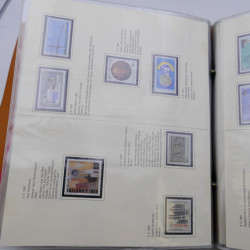 Lot massif de timbres d'Allemagne neufs et oblitérés en 6 albums.
