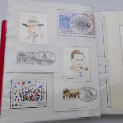 Collection timbres commémoratifs de France neufs et oblitérés.