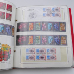 Collection timbres commémoratifs de France neufs et oblitérés.