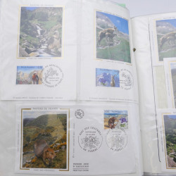 Collection timbres commémoratifs de France neufs et oblitérés.