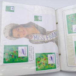 Collection timbres commémoratifs de France neufs et oblitérés.