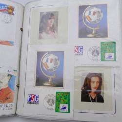Collection timbres commémoratifs de France neufs et oblitérés.