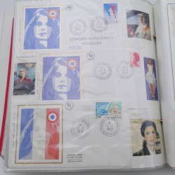Collection timbres commémoratifs de France neufs et oblitérés.