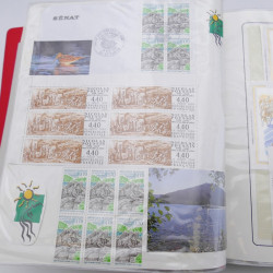 Collection timbres commémoratifs de France neufs et oblitérés.