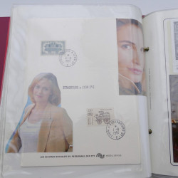Collection timbres commémoratifs de France neufs et oblitérés.
