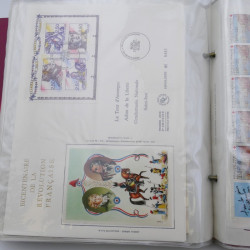 Collection timbres commémoratifs de France neufs et oblitérés.