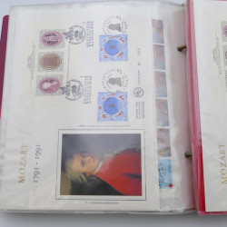 Collection timbres commémoratifs de France neufs et oblitérés.