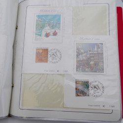 Collection timbres commémoratifs de France neufs et oblitérés.