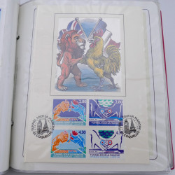 Collection timbres commémoratifs de France neufs et oblitérés.