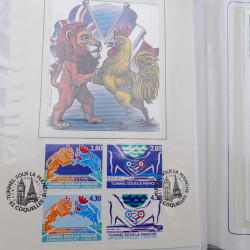 Collection timbres commémoratifs de France neufs et oblitérés.