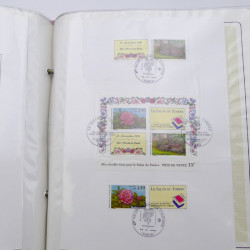 Collection timbres commémoratifs de France neufs et oblitérés.