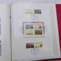 Collection timbres commémoratifs de France neufs et oblitérés.