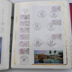 Collection timbres commémoratifs de France neufs et oblitérés.