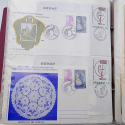 Collection timbres commémoratifs de France neufs et oblitérés.