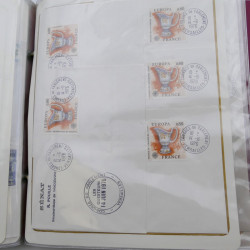 Collection timbres commémoratifs de France neufs et oblitérés.