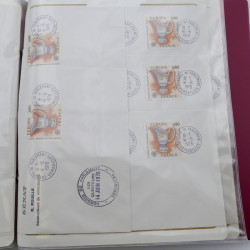 Collection timbres commémoratifs de France neufs et oblitérés.