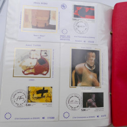 Collection timbres commémoratifs de France neufs et oblitérés.
